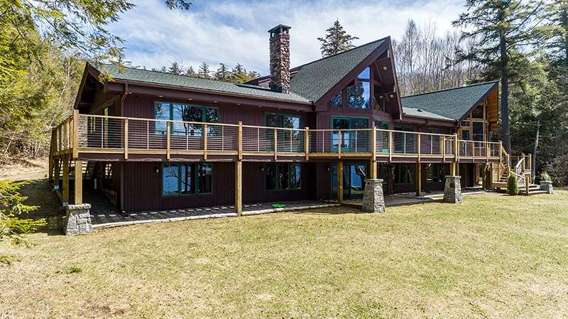 Alpenglow Lakeside Lodge A Exterior 1