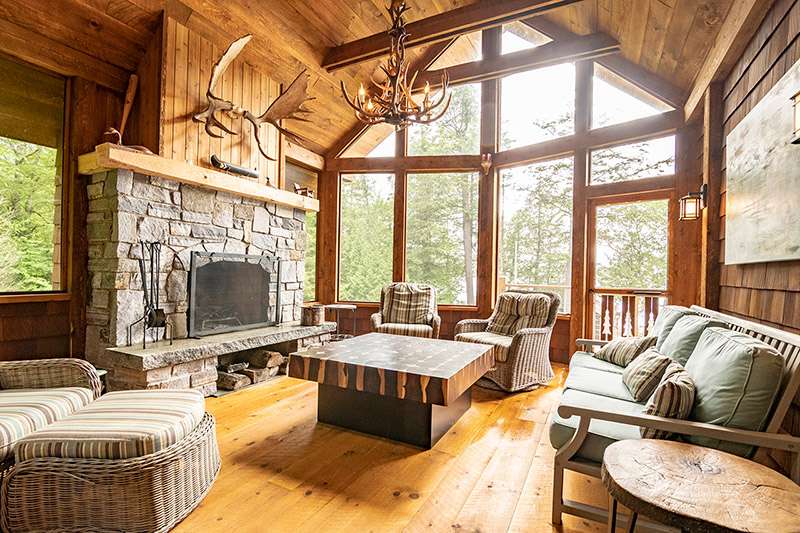 Alpenglow Lakeside Lodge ScreenedPorch 1